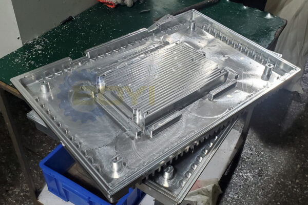 Machining aluminum alloy cavity mold